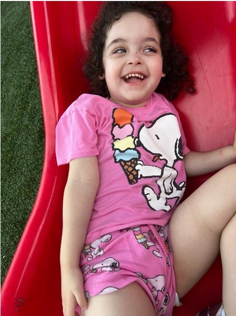טיפול מוצלח במישל ילדה עם אוטיזם